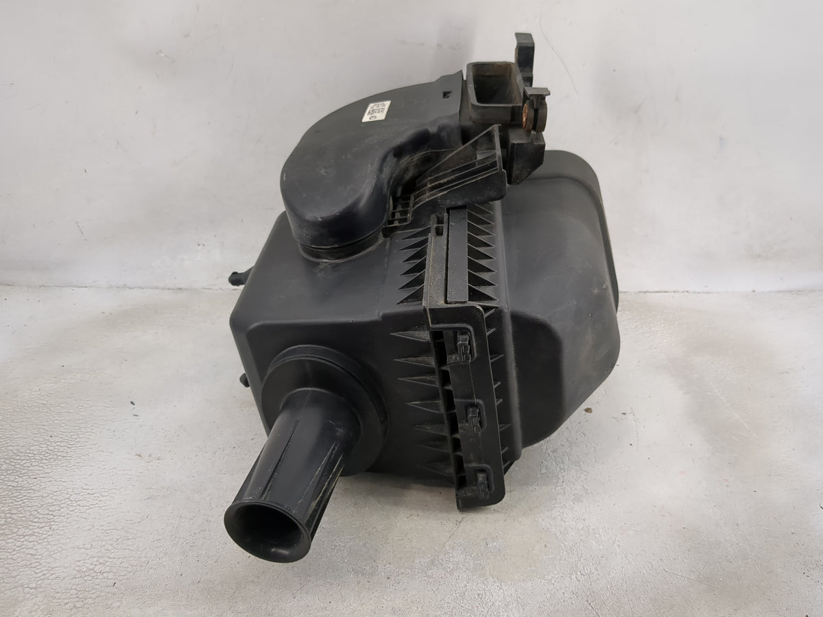 2009 Ford Flex Air Cleaner Intake-duct Hose Tube - Oemusedautoparts1.com