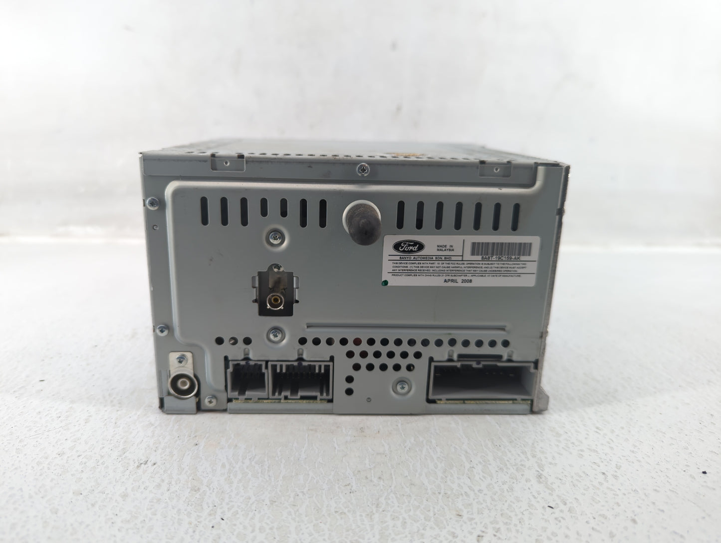 2009 Ford Flex Radio AM FM Cd Player Receiver Replacement P/N:8A8T-19C159-AK Fits OEM Used Auto Parts - Oemusedautoparts1.co