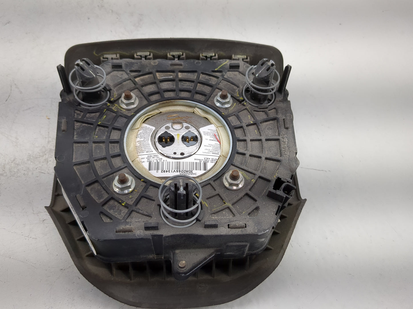 2008-2011 Ford Focus Air Bag Driver Left Steering Wheel Mounted P/N:8S4Z54043B13AB Fits Fits 2008 2009 2010 2011 OEM Used Au