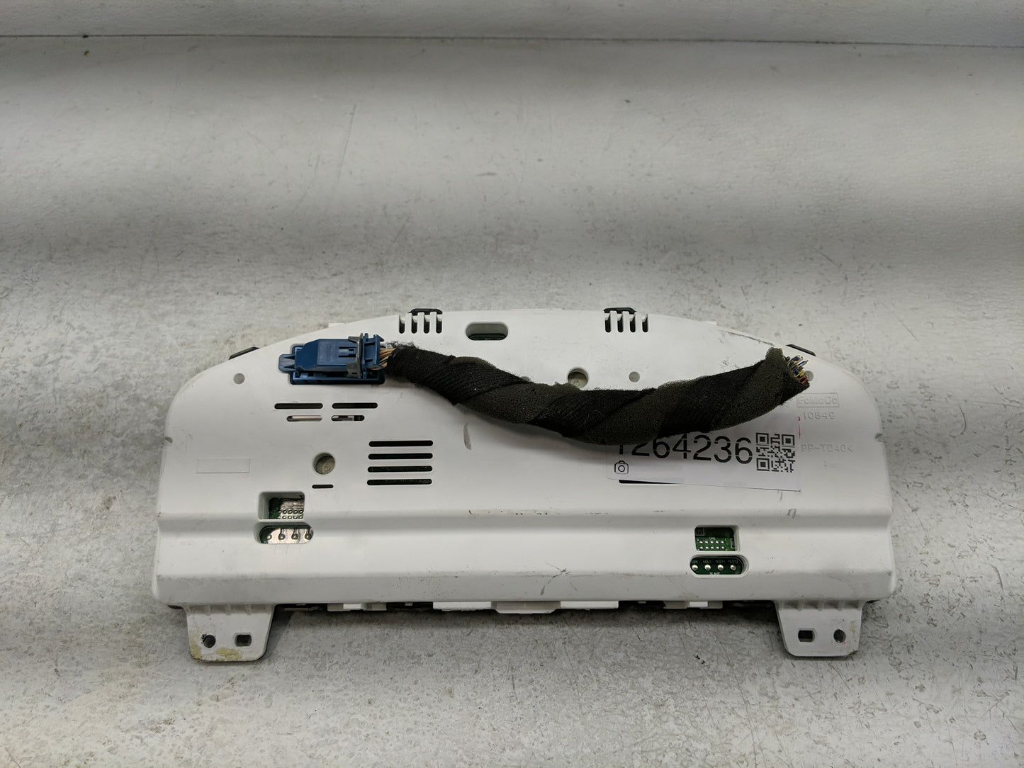 2009 Ford Fusion Instrument Cluster Speedometer Gauges P/N:9E51-10849-BA Fits OEM Used Auto Parts - Oemusedautoparts1.com