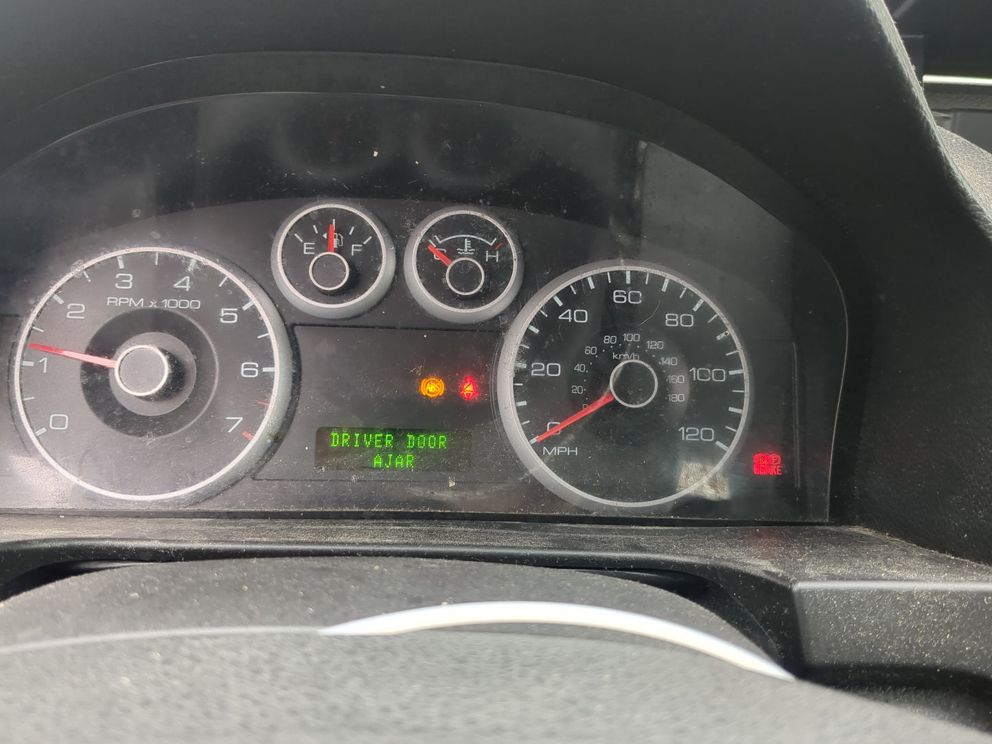 2008-2009 Ford Fusion Instrument Cluster Speedometer Gauges Fits Fits 2008 2009 OEM Used Auto Parts - Oemusedautoparts1.com