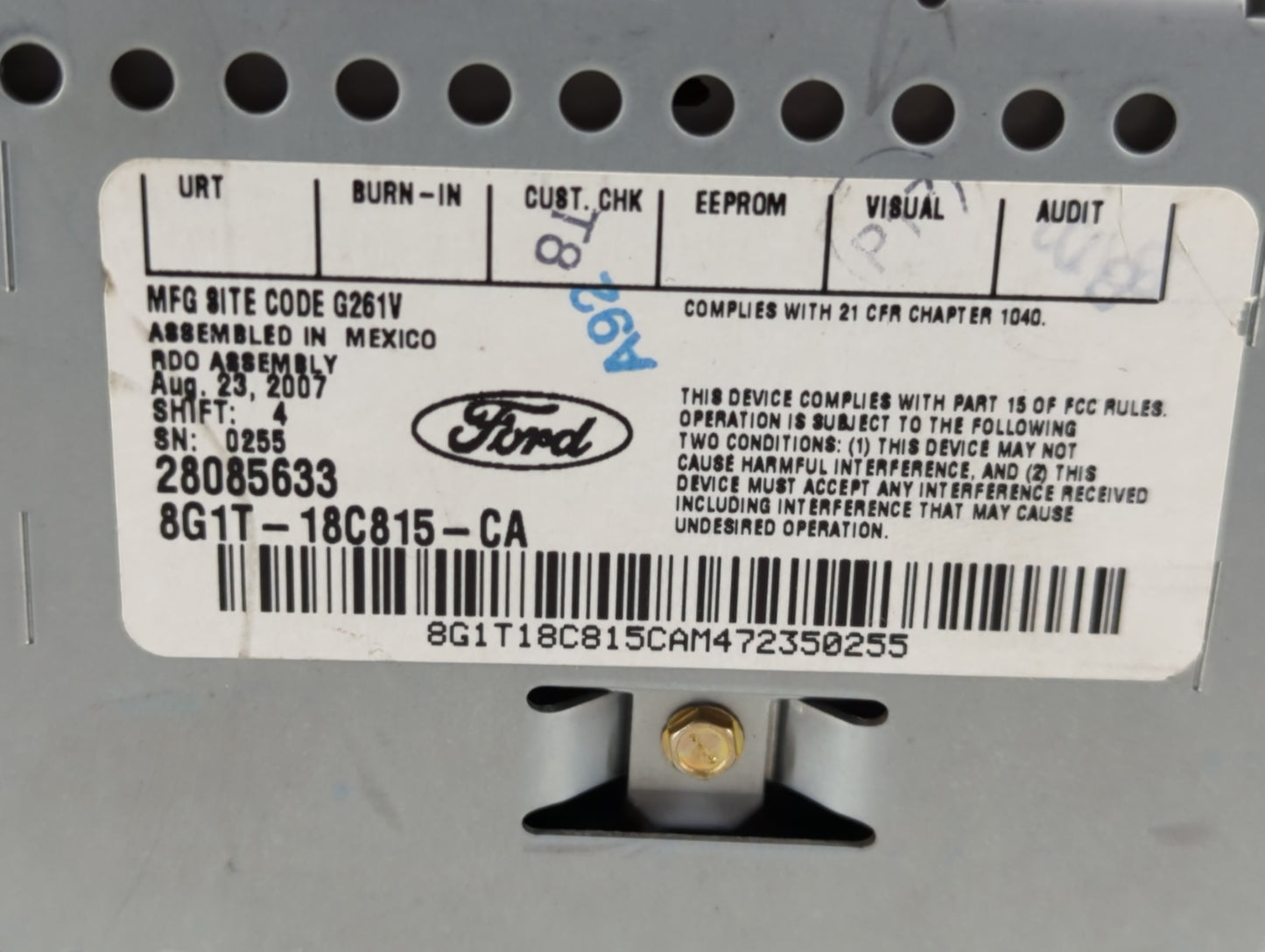 2008-2009 Ford Taurus Radio AM FM Cd Player Receiver Replacement P/N:8G1T-18C815-CA Fits Fits 2008 2009 OEM Used Auto Parts