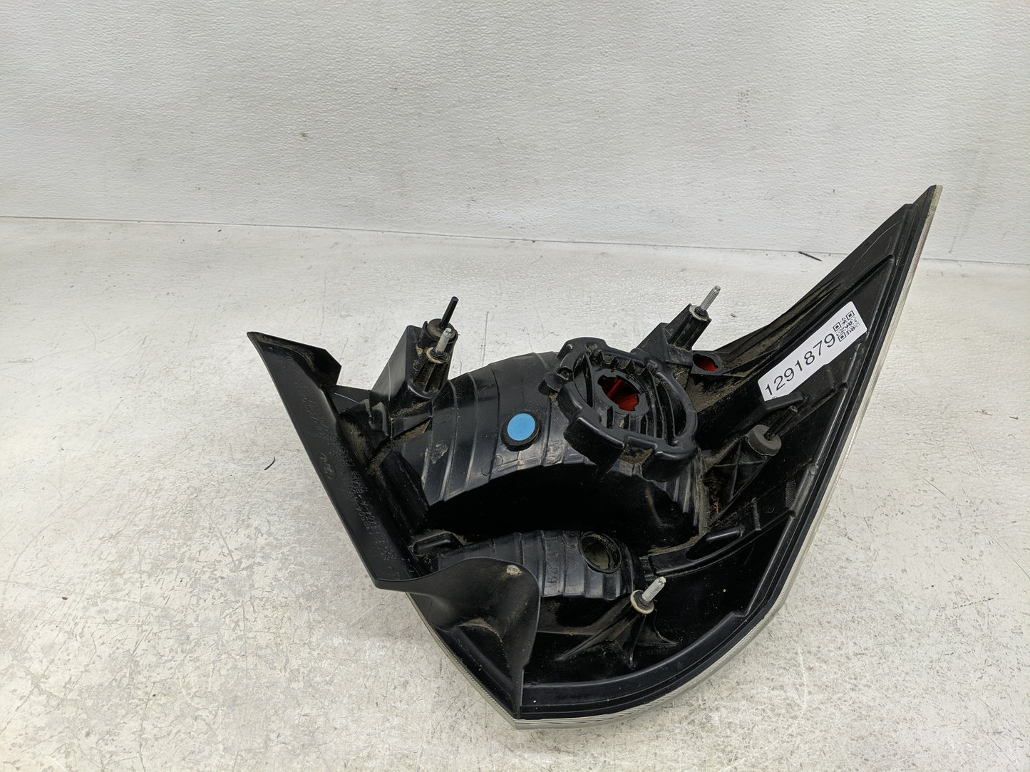 2008-2009 Ford Taurus Tail Light Assembly Passenger Right OEM P/N:8G13-13404-A 8G13-13B504-A Fits Fits 2008 2009 OEM Used Au