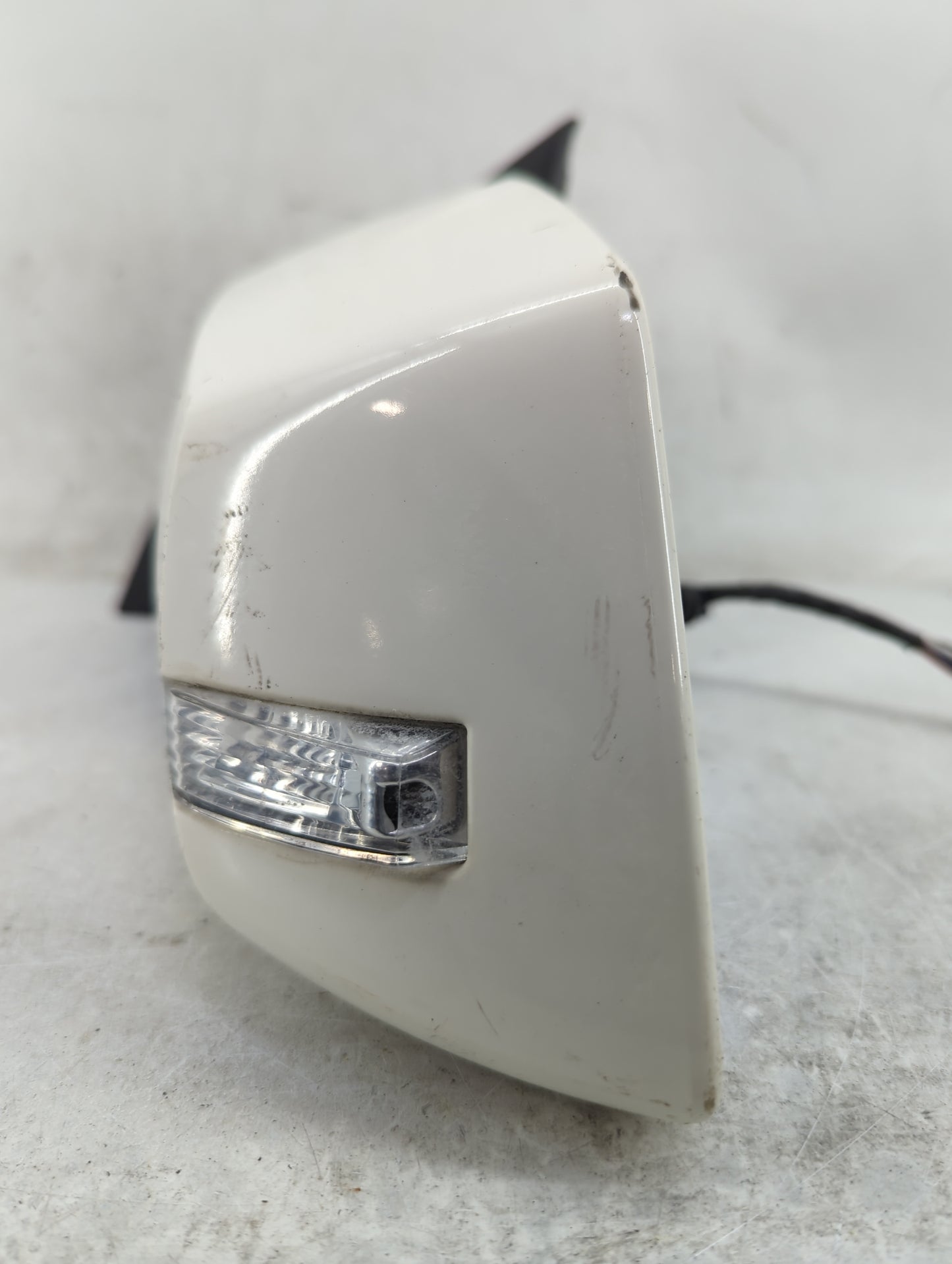 2009 Gmc Acadia Driver Side View Mirror - Left Door Mirror OEM Used - Oemusedautoparts1.com
