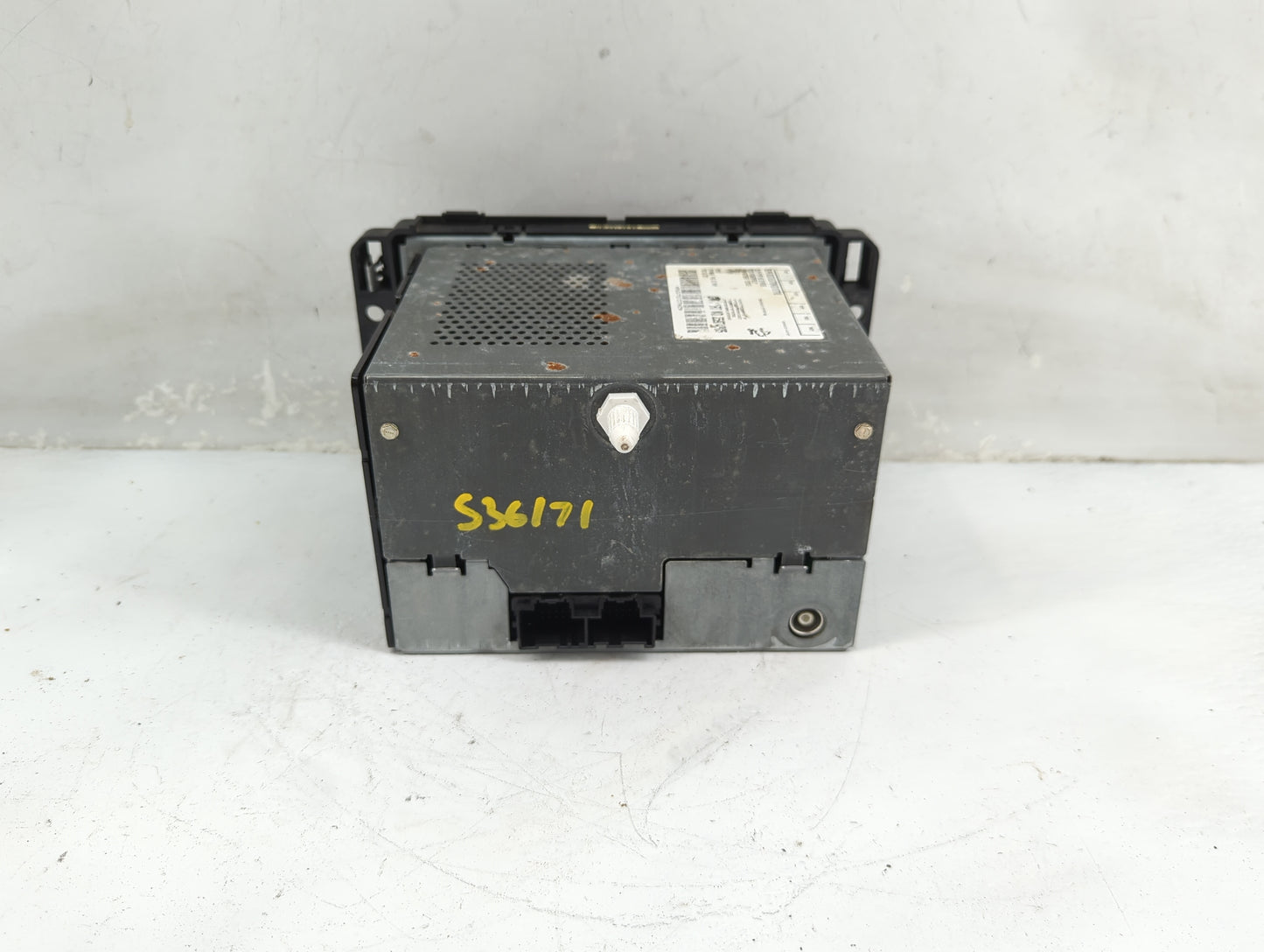 2009-2011 Gmc Acadia Radio AM FM Cd Player Receiver Replacement P/N:28150525 25974805 Fits Fits 2009 2010 2011 OEM Used Auto