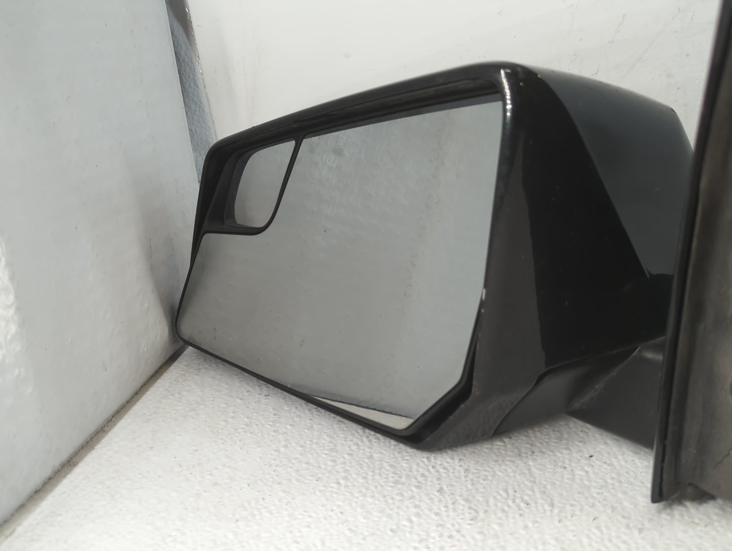 2009 Gmc Acadia Driver Side View Mirror - Left Door Mirror OEM Used - Oemusedautoparts1.com