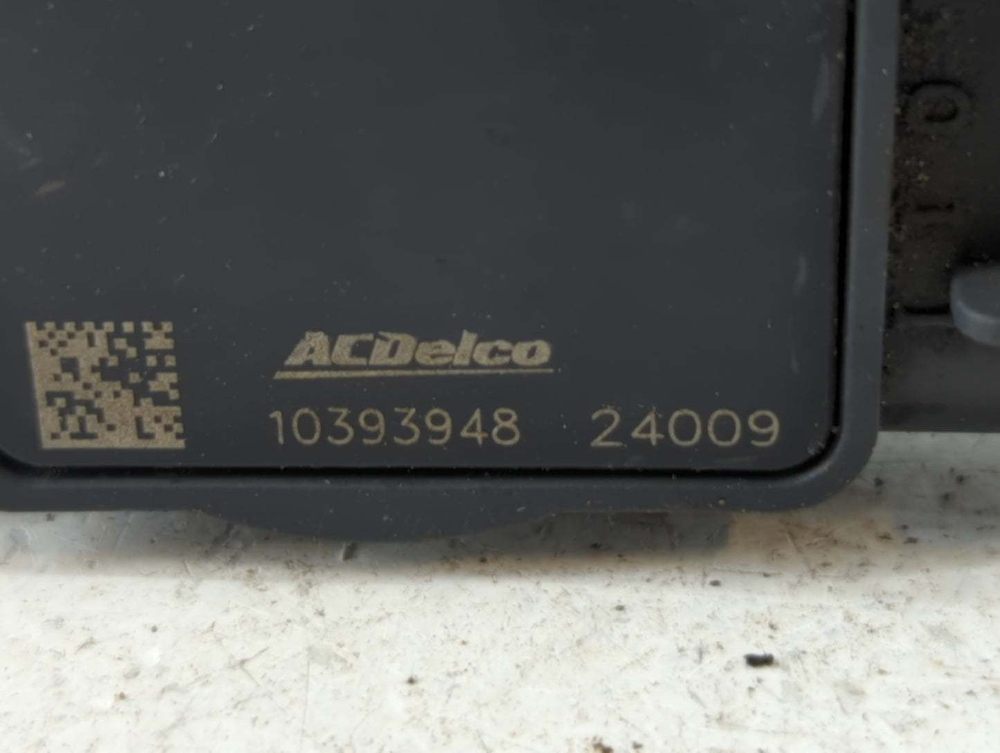 2009-2014 Gmc Yukon Xl 1500 Mass Air Flow Meter Maf - Oemusedautoparts1.com