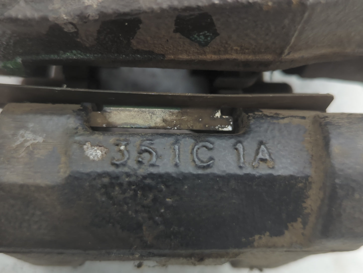 2007-2014 Gmc Yukon Xl 1500 Front Driver Left Brake Caliper - Oemusedautoparts1.com