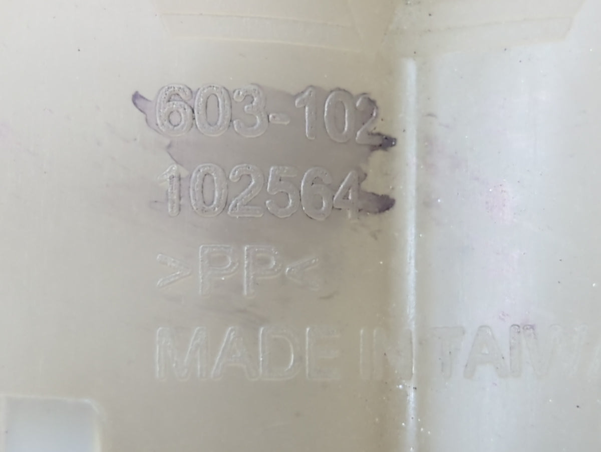 Hummer H2 Radiator Coolant Overflow Expansion Tank Bottle 535543 - Oemusedautoparts1.com