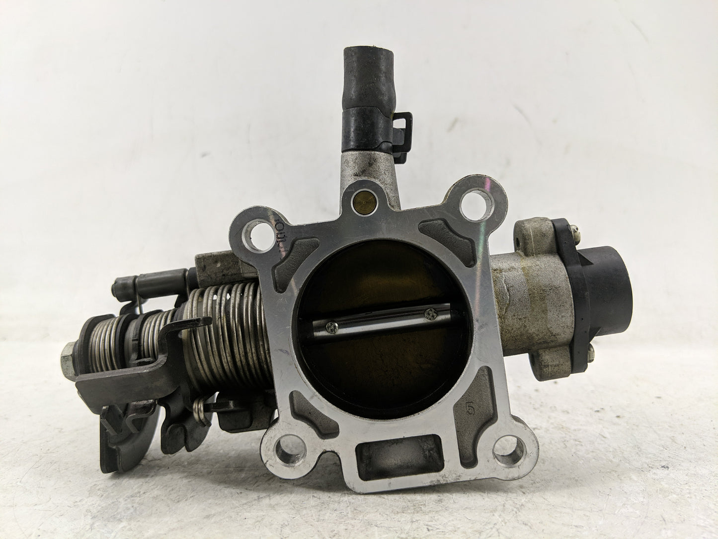 2007-2012 Hyundai Elantra Throttle Body P/N:35100-23950 Fits Fits 2007 2008 2009 2010 2011 2012 OEM Used Auto Parts - Oemuse
