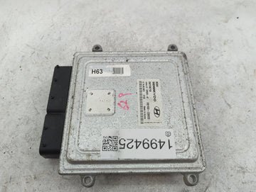 2007-2010 Hyundai Elantra PCM Engine Control Computer ECU ECM PCU OEM P/N:39150-23022 5WY4571A Fits Fits 2007 2008 2009 2010 OEM Used Auto Parts