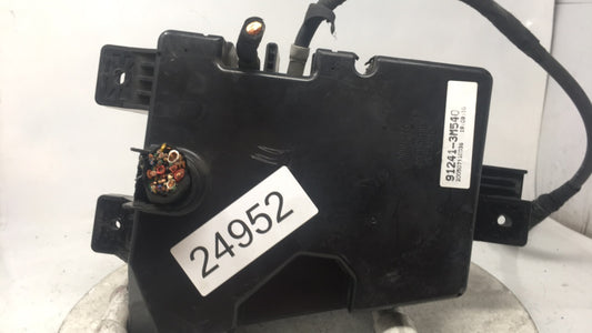 2009 Hyundai Genesis Fusebox Fuse Box Panel Relay Module P/N:91940-3M160 Fits Fits 2014 2015 2016 OEM Used Auto Parts