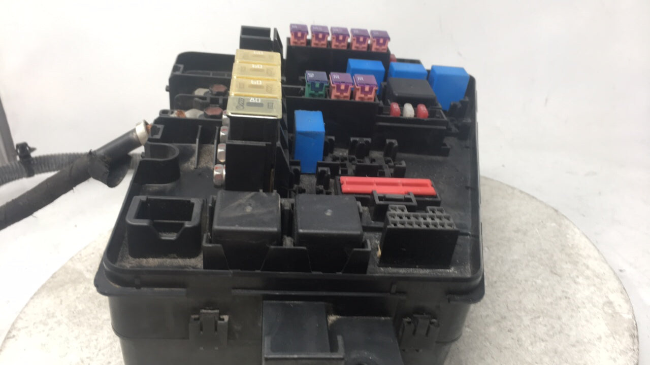 2009 Hyundai Genesis Fusebox Fuse Box Panel Relay Module P/N:91940-3M160 Fits Fits 2014 2015 2016 OEM Used Auto Parts - Oemu