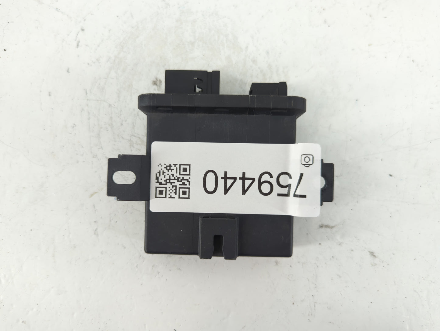 2009-2010 Hyundai Genesis Body Control Module Bcm Inner Cabin Fuse Box - Oemusedautoparts1.com