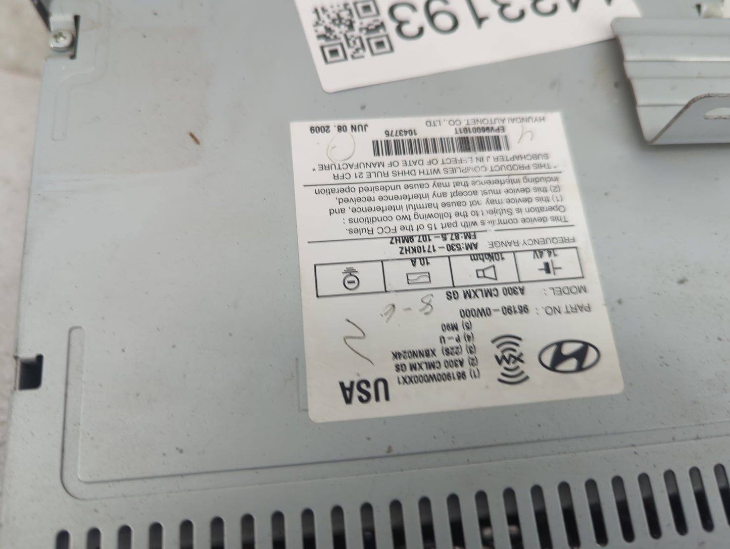 2009 Hyundai Santa Fe Radio AM FM Cd Player Receiver Replacement P/N:96190-0W000 A900 CMLXM QS, 961900W000XX1 Fits OEM Used