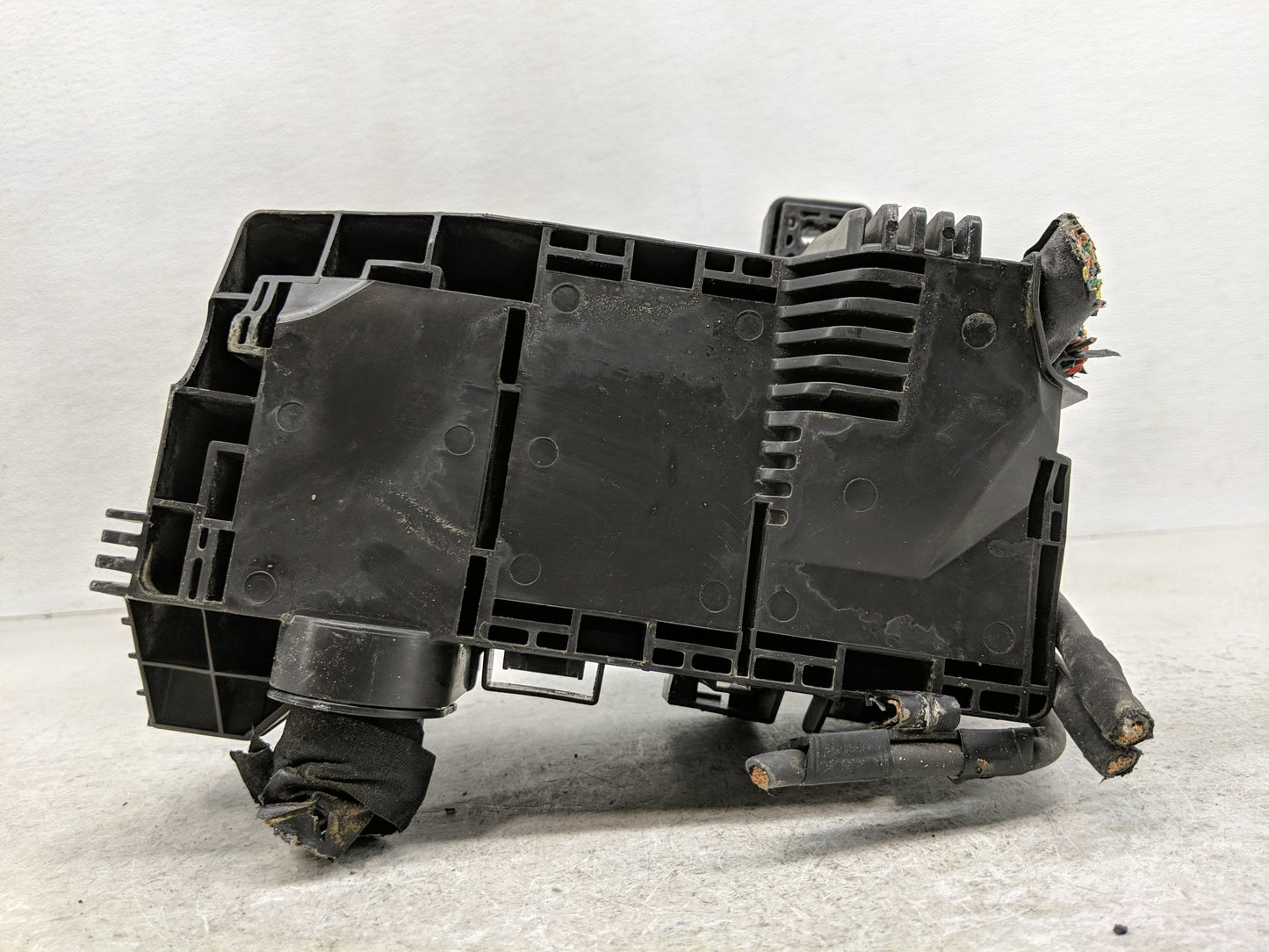 2008-2010 Hyundai Sonata Fusebox Fuse Box Panel Relay Module P/N:91950-3K51 91950-3K510, 91950-3K750 Fits Fits 2008 2009 201