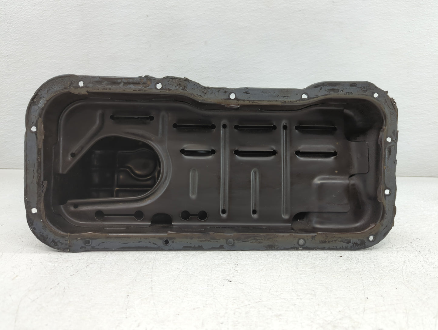 2009-2010 Hyundai Sonata Engine Oil Pan Fits Fits 2009 2010 2011 2012 2013 OEM Used Auto Parts - Oemusedautoparts1.com