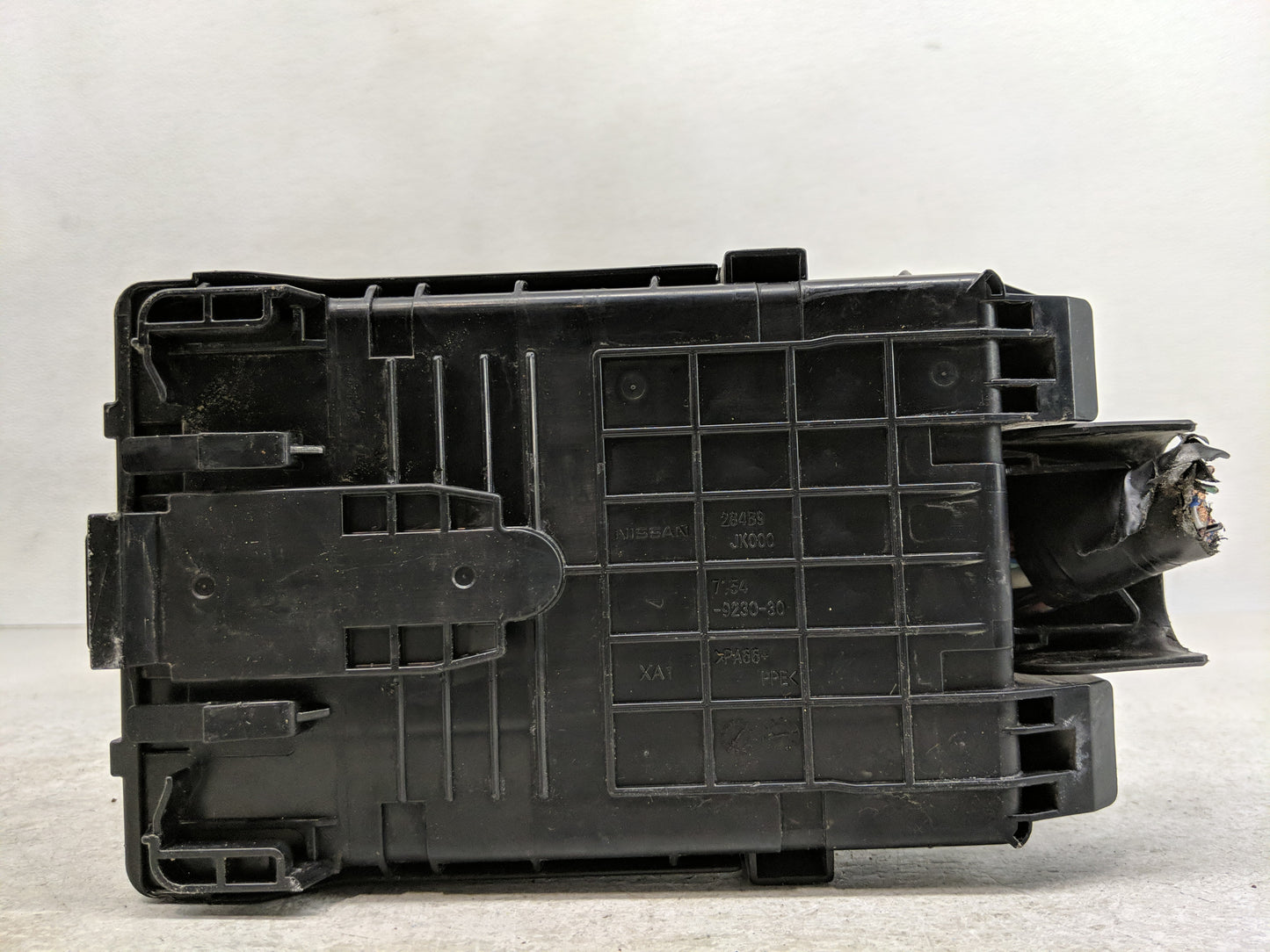 2008-2009 Infiniti G37 Fusebox Fuse Box Panel Relay Module P/N:284B7 JK00A Fits Fits 2008 2009 OEM Used Auto Parts - Oemused