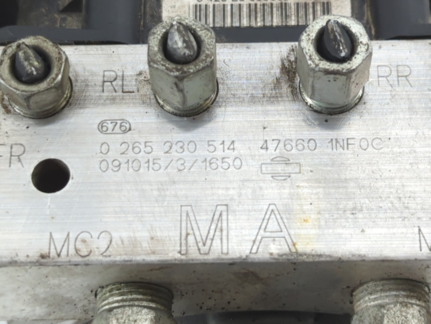 2009-2010 Infiniti G37 ABS Pump Control Module Replacement P/N:47660 1NF0C 47660 1NC0C Fits Fits 2009 2010 OEM Used Auto Par