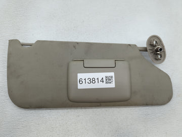 2005-2010 Jeep Grand Cherokee Sun Visor Shade Replacement Passenger Right Mirror Fits Fits 2005 2006 2007 2008 2009 2010 OEM Used Auto Parts