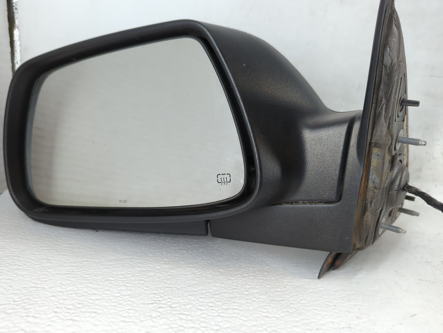 2005-2010 Jeep Grand Cherokee Driver Side View Mirror - Left Door Mirror OEM Used - Oemusedautoparts1.com