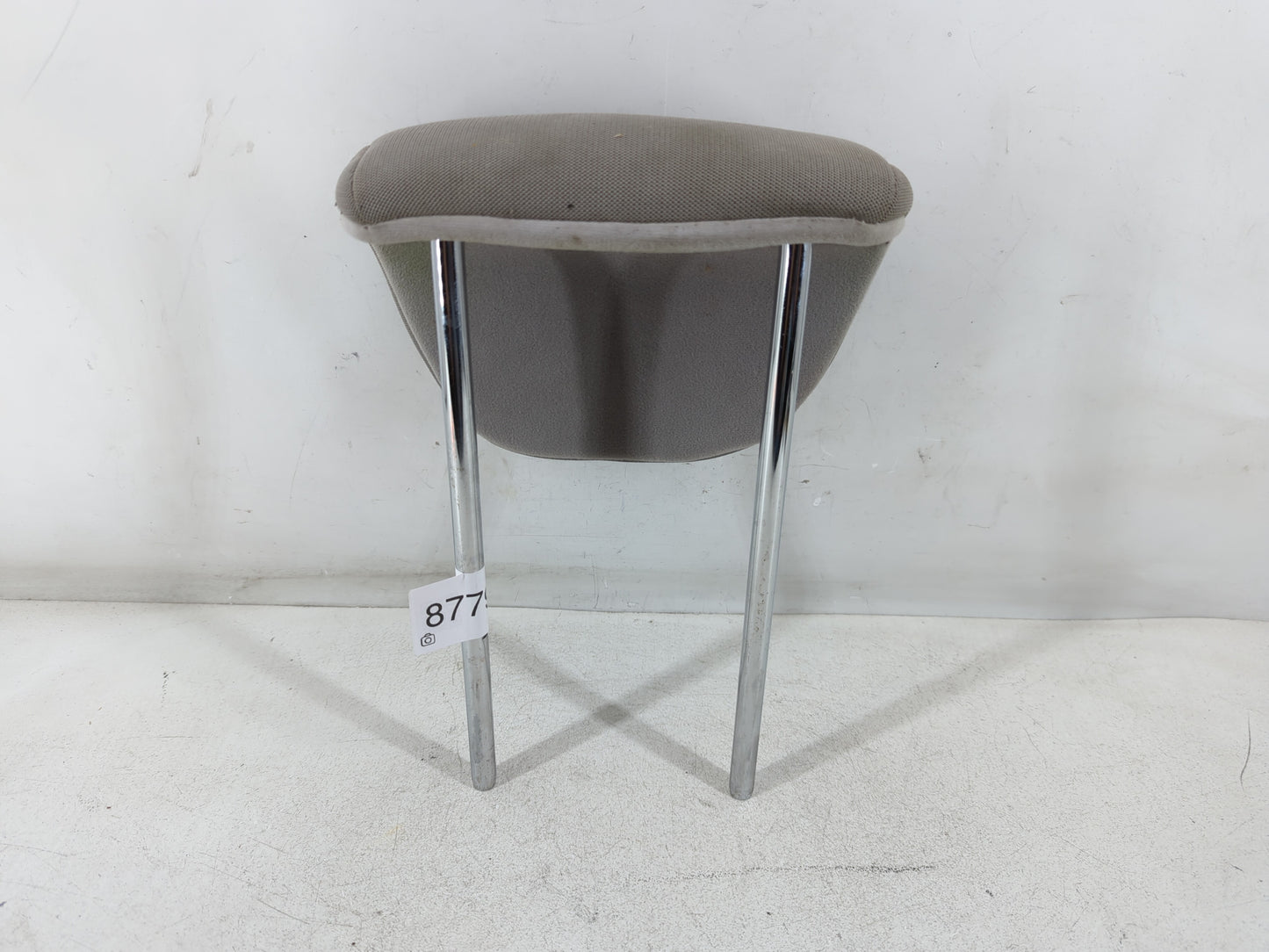 2009 Kia Rondo Headrest Head Rest Rear Center Seat Fits OEM Used Auto Parts - Oemusedautoparts1.com