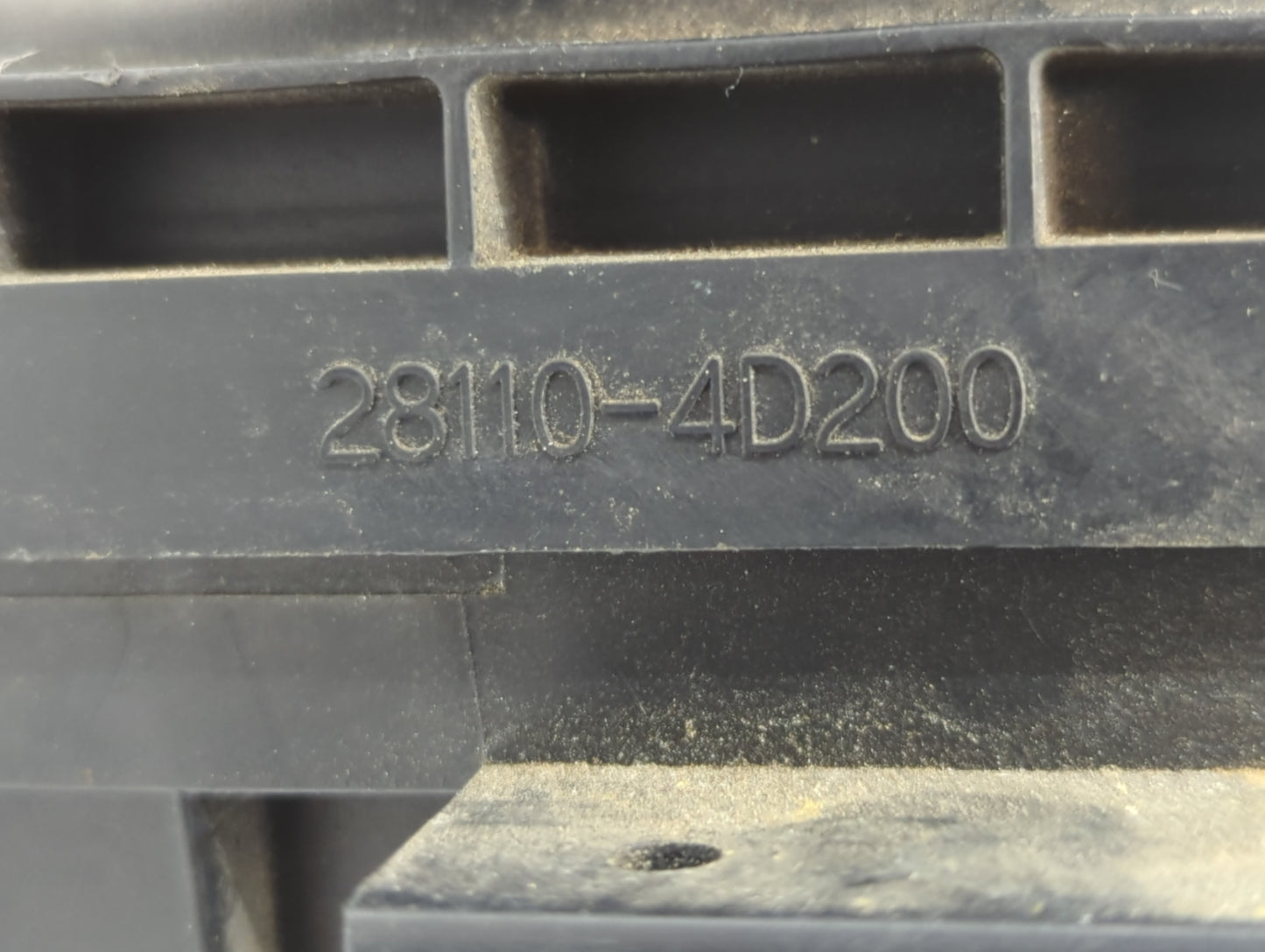 2006-2014 Kia Sedona Air Cleaner Intake-duct Hose Tube - Oemusedautoparts1.com