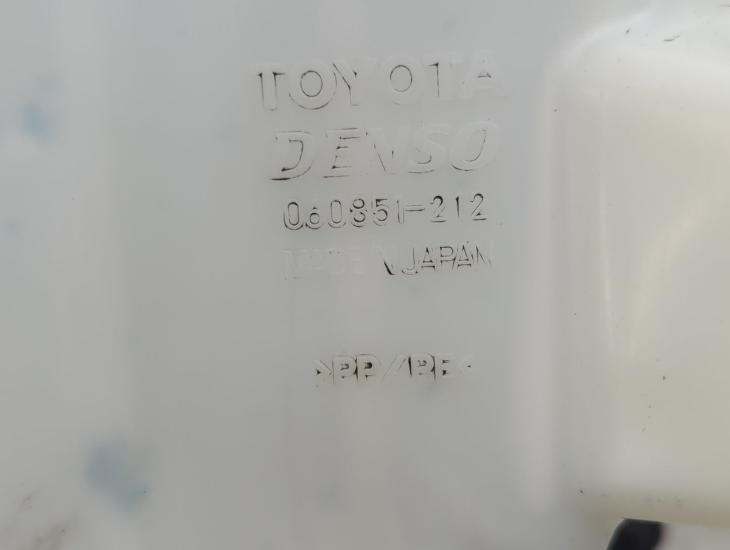 2007-2012 Lexus Es350 Windshield Washer Fluid Reservoir Bottle Oem - Oemusedautoparts1.com