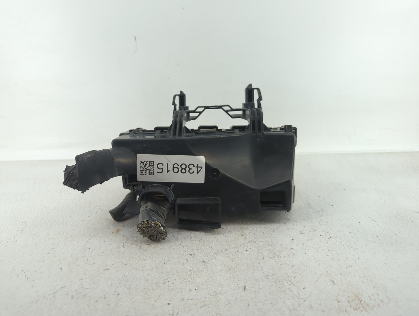 2009-2012 Lincoln Mks Fusebox Fuse Box Panel Relay Module P/N:8A5T-14A003-AA 8G1T-14A003-A0 Fits Fits 2009 2010 2011 2012 OE