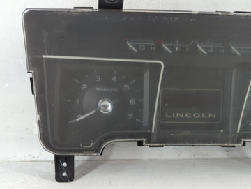 2009 Lincoln Navigator Instrument Cluster Speedometer Gauges P/N:9L7T-10849-AD Fits OEM Used Auto Parts
