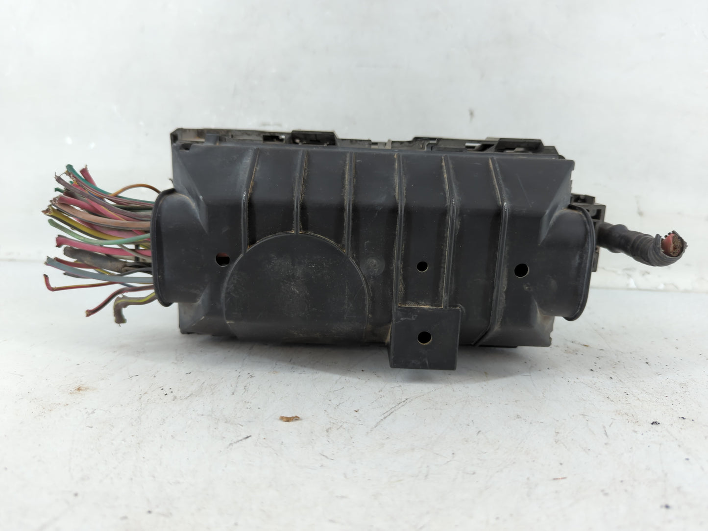 2004-2011 Lincoln Town Car Fusebox Fuse Box Panel Relay Module P/N:2C7T-14N003-AA Fits OEM Used Auto Parts - Oemusedautopart