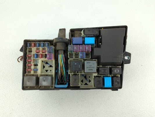 2004-2009 Mazda 3 Fusebox Fuse Box Panel Relay Module P/N:BP4K-66761 BP4K-66767 Fits Fits 2004 2005 2006 2007 2008 2009 OEM Used Auto Parts