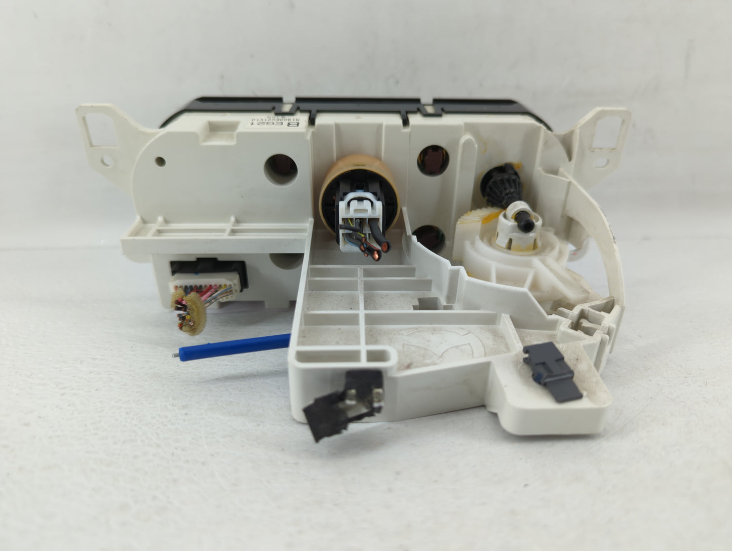 2007-2009 Mazda Cx-7 Climate Control Module Temperature AC/Heater Replacement P/N:M1900EG21K10 Fits Fits 2007 2008 2009 OEM