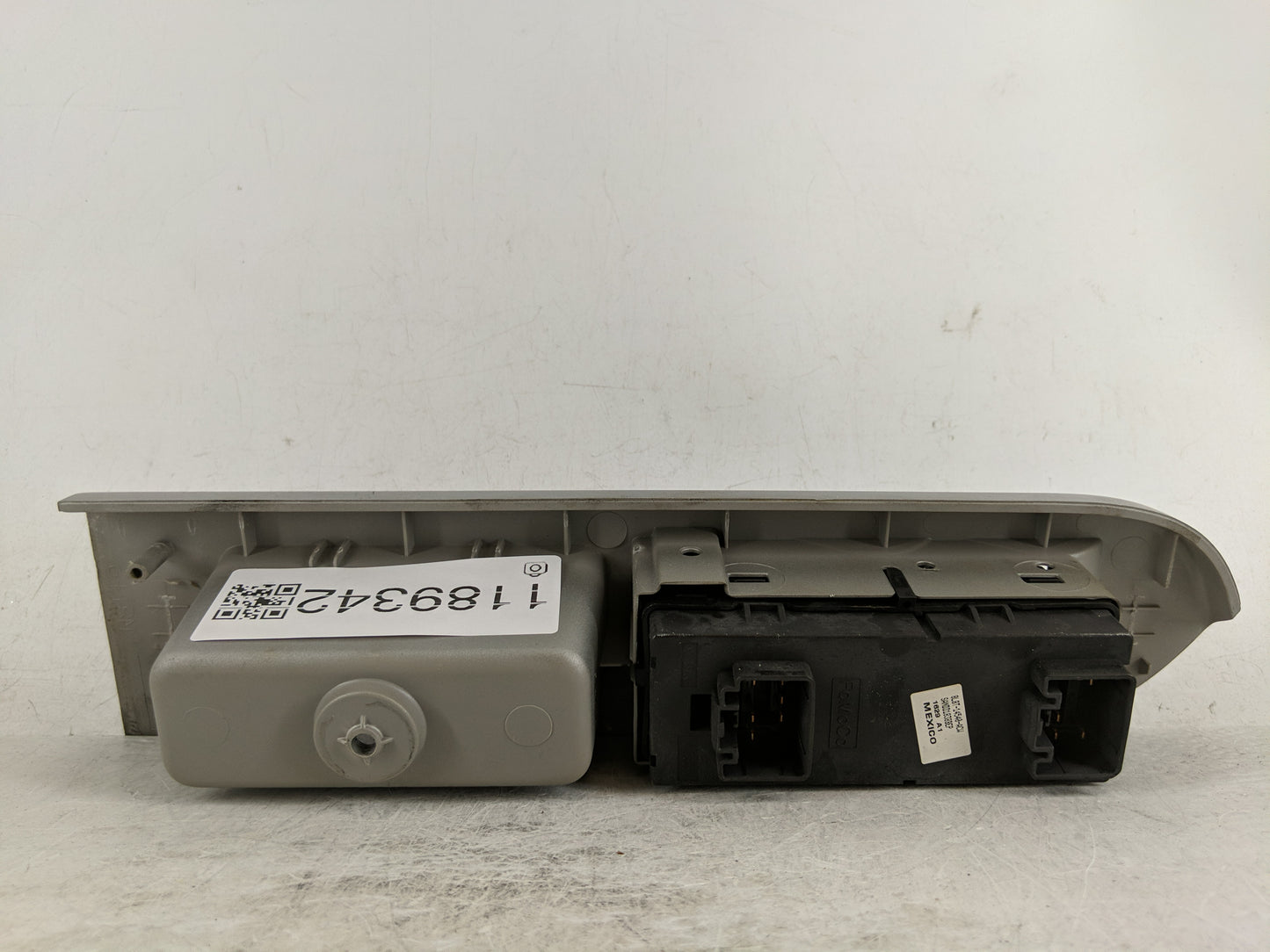 2008-2011 Mercury Mariner Master Power Window Switch Replacement Driver Side Left P/N:8L8T-14540-ACW Fits OEM Used Auto Part