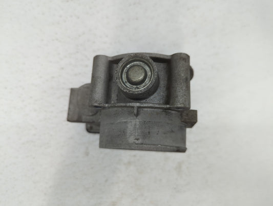 2008-2009 Mercury Sable Throttle Body P/N:7T4E-9F991-FA Fits Fits 2007 2008 2009 2010 2011 2012 2013 2014 OEM Used Auto Parts