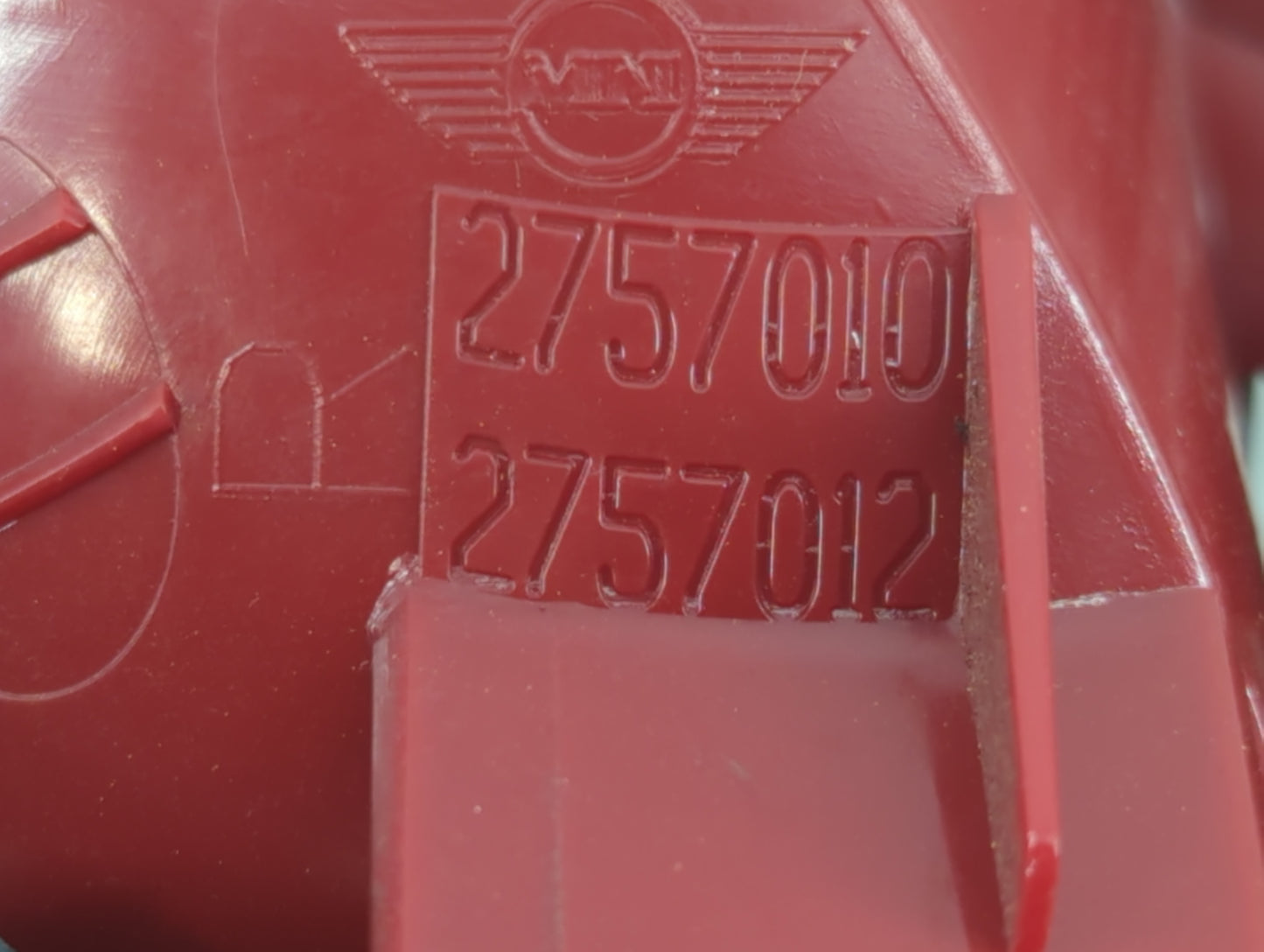 2009 Mini Cooper Tail Light Assembly Passenger Right OEM P/N:2757012 2757010 Fits OEM Used Auto Parts - Oemusedautoparts1.co
