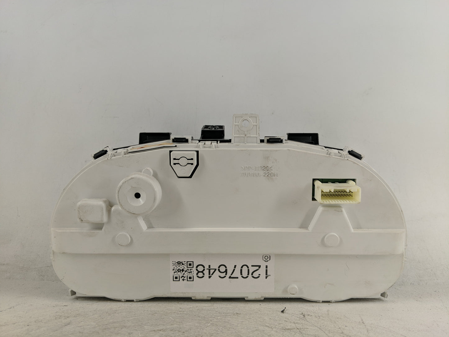 2008-2009 Mitsubishi Lancer Instrument Cluster Speedometer Gauges P/N:769166-220H Fits Fits 2007 2008 2009 OEM Used Auto Par