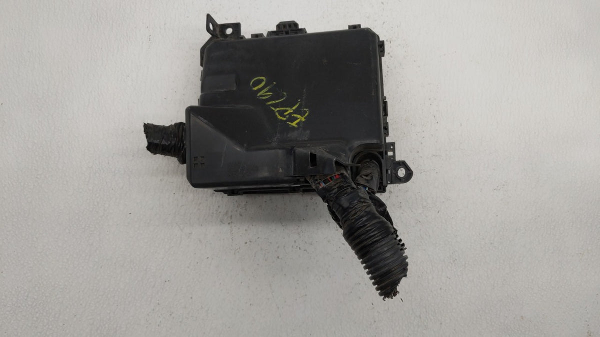 2009 Mitsubishi Outlander Fusebox Fuse Box Panel Relay Module P/N:PR073-00000 8565A024 Fits Fits 2012 2013 2014 2015 OEM Use