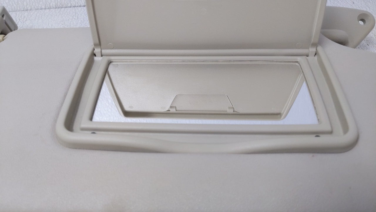 2009 Mitsubishi Outlander Sun Visor Shade Replacement Driver Left Mirror Fits OEM Used Auto Parts - Oemusedautoparts1.com