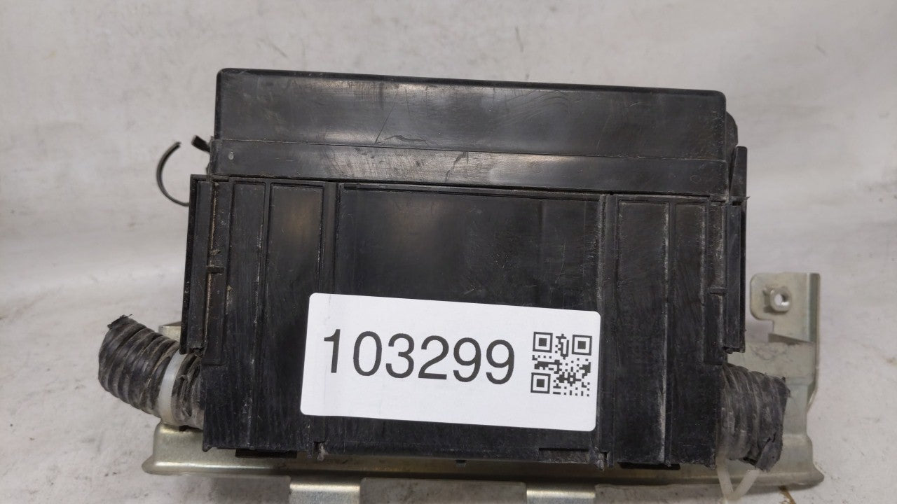 2009-2014 Nissan Cube Fusebox Fuse Box Panel Relay Module P/N:7154-7223-30 Fits Fits 2009 2010 2011 2012 2013 2014 OEM Used