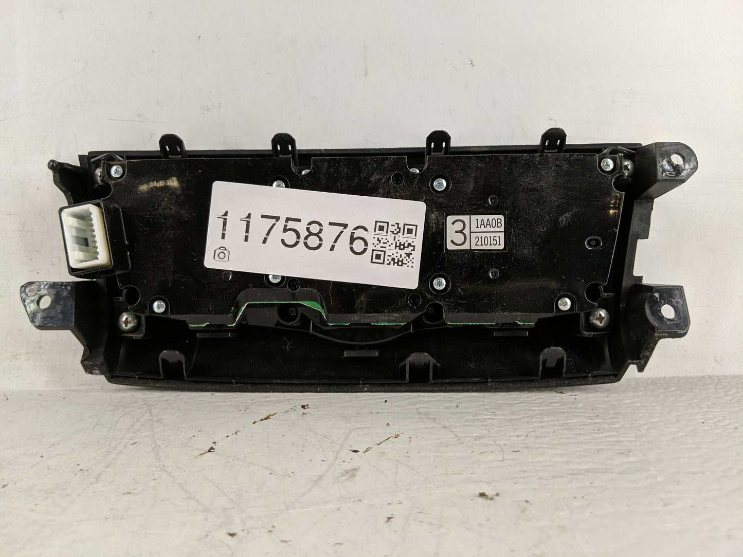 2009-2010 Nissan Murano Radio AM FM Cd Player Receiver Replacement P/N:1AA0B 210151 Fits Fits 2009 2010 OEM Used Auto Parts