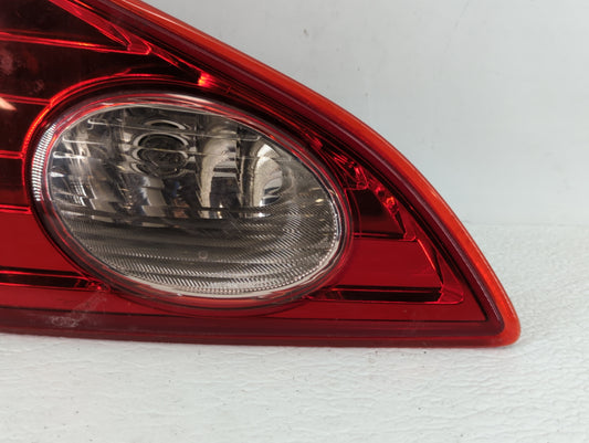 2009-2010 Nissan Murano Tail Light Assembly Passenger Right OEM P/N:E423266 Fits Fits 2009 2010 OEM Used Auto Parts