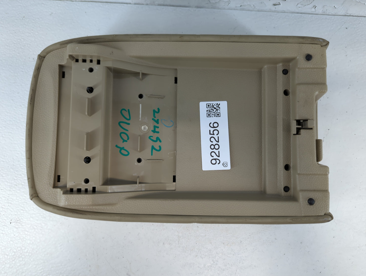 2003-2009 Nissan Murano Center Console Armrest Cover Lid Fits Fits 2003 2004 2009 OEM Used Auto Parts - Oemusedautoparts1.co