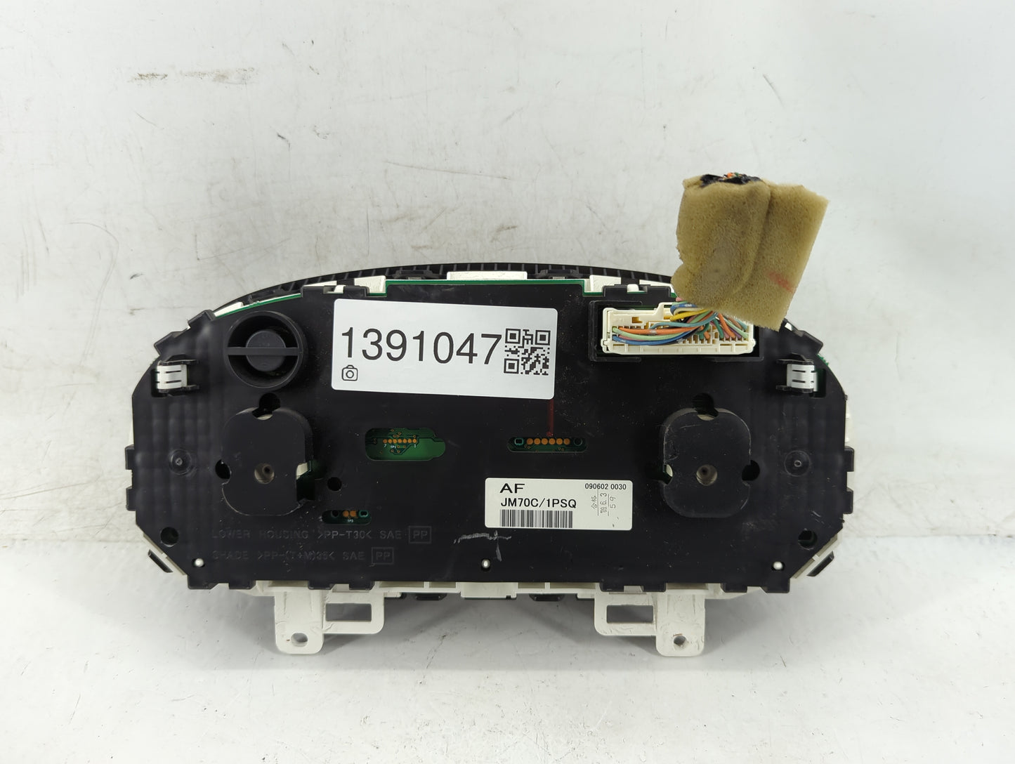 2009 Nissan Rogue Instrument Cluster Speedometer Gauges P/N:090602 0030 Fits OEM Used Auto Parts - Oemusedautoparts1.com