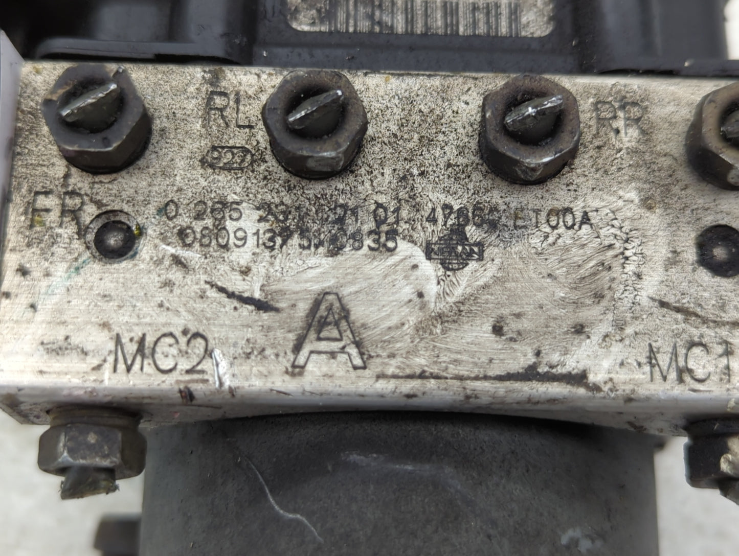 2007-2010 Nissan Sentra ABS Pump Control Module Replacement P/N:47660 ET00A Fits Fits 2007 2008 2009 2010 OEM Used Auto Part