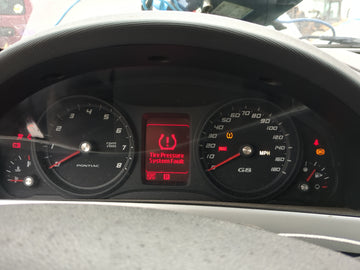2008-2009 Pontiac G8 Instrument Cluster Speedometer Gauges Fits Fits 2008 2009 OEM Used Auto Parts