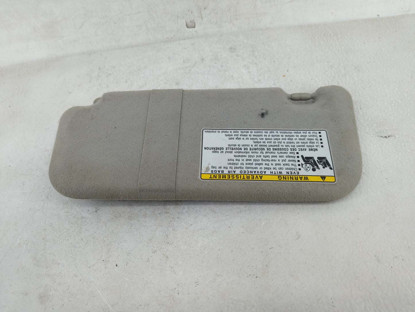 2009-2010 Pontiac Vibe Sun Visor Shade Replacement Passenger Right Mirror Fits Fits 2009 2010 OEM Used Auto Parts - Oemuseda
