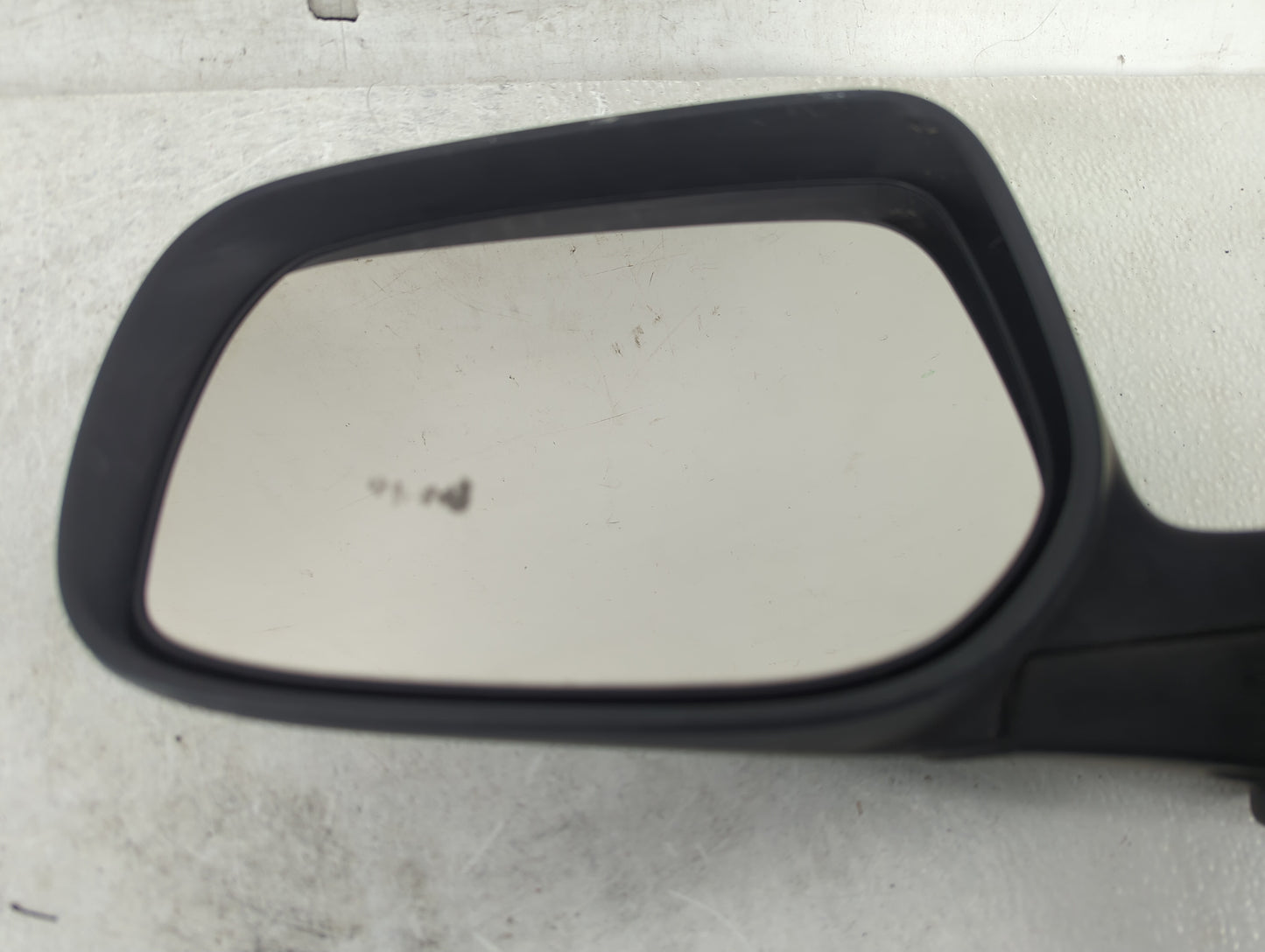 2009-2010 Pontiac Vibe Driver Side View Mirror - Left Door Mirror OEM Used - Oemusedautoparts1.com