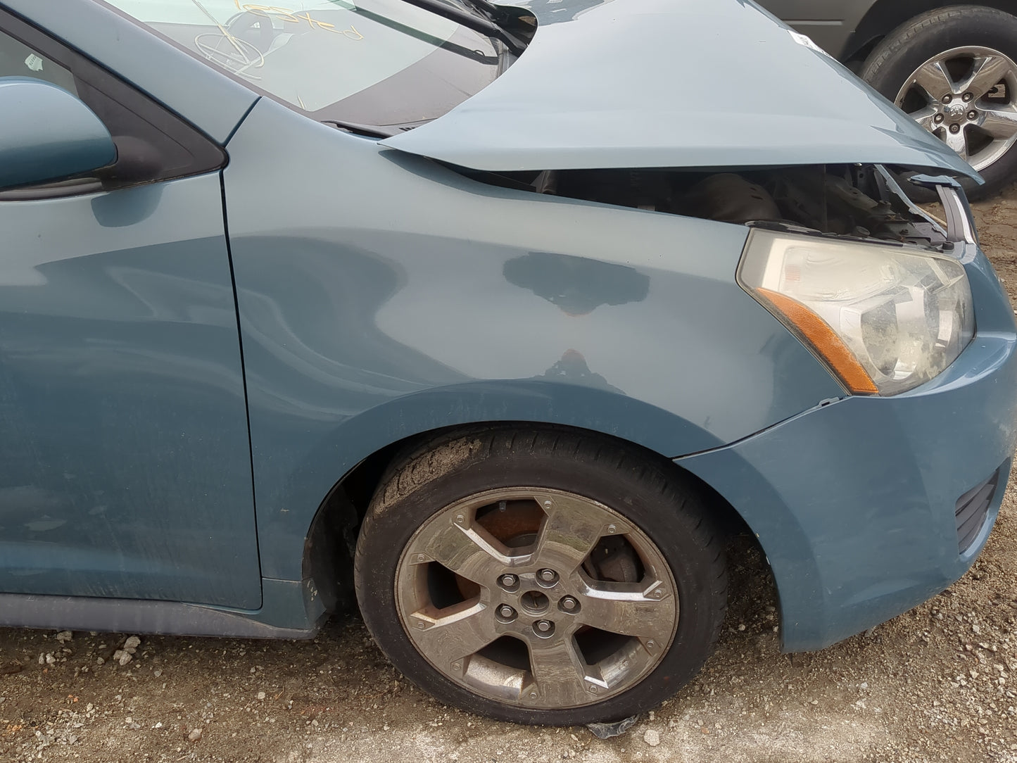 2009-2010 Pontiac Vibe Passenger Fender - Oemusedautoparts1.com