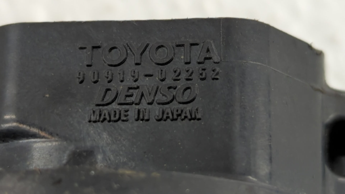 2009-2010 Pontiac Vibe Ignition Coil Igniter Pack - Oemusedautoparts1.com